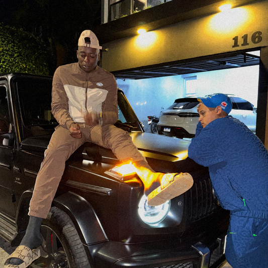VOLTEI PRA RUA